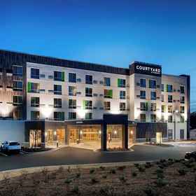 Primary image1Courtyard by Marriott Atlanta Vinings/Galleria,The B.E.S.T. Academy 6-12飯店