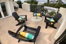 Others 3BR Home wRooftop by Ideal Experience VR