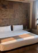 Imej utama Hotel Jard Inn Adults only