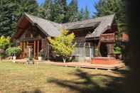 Lainnya Redwood Log Cabin