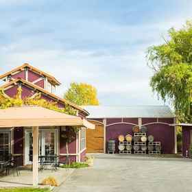 Primary image 1 雷里克之家酒庄与羊驼农场酒店, Central Point Pawn Plus LLC 酒店