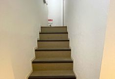 Others 5 e-stay namba