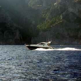 Primary image 1 ซอร์เรนโต ฮอลิเดย์ชาร์เตอร์, โรงแรม & ที่พัก Port of Sorrento