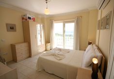 Others 7 Important Group Turqouise Villa Katrina