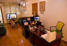 Others 2 Adler Lady Guesthouse - Women Only