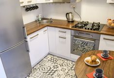 기타 4 Chmielna Superior