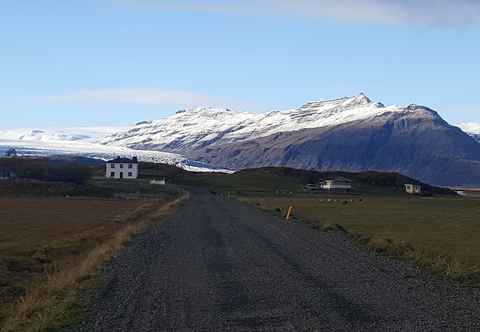 Others Hólmur Farm