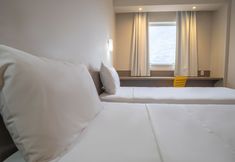 Lainnya 5 Carandá Hplus Express