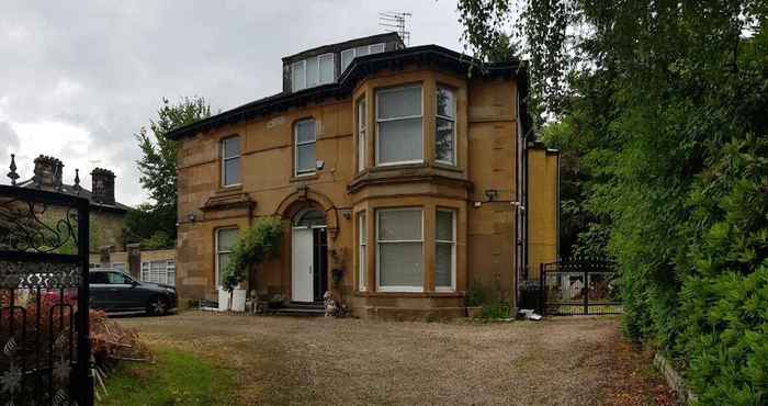 Others Broadstone House near Glasgow Airport