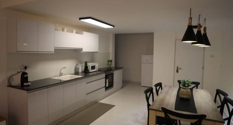 其他 2 YalaRent Sunny 3BR APT - Families only
