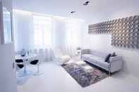 Lainnya White Room