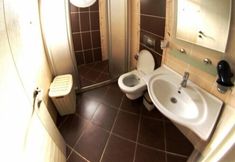 Others 7 Serenity Apartments 4 by Villamnet