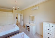 Others 5 Gold City 2 bedroom Villa 1