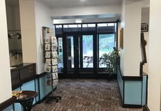 Lain-lain 2 Commodore