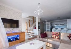 기타 3 Villa Charm by Lycia Collections