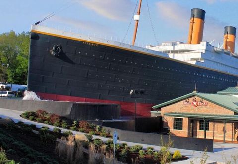 Lainnya Whispering Pines 541