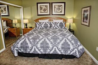 其他 4 Whispering Pines 544