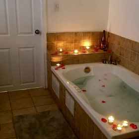 Primary image 1 NYC NJ Romantic And Cozy Hideaway, Staten Island Zoo Hotels