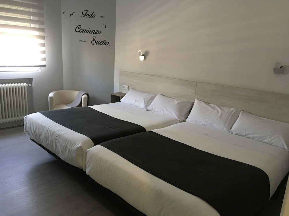 อื่นๆ Hostal I Dream Salamanca