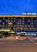 Primary image Byland Star Hotel