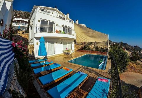 Others Villa Zumrut 4 by Lycia Collections