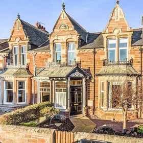 Primary image 1 The Castle B&B, Khách sạn Bellfield Park