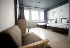 기타 4 176 Together Hostel