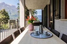 อื่นๆ JOIVY Stylish Flat w/ Garden