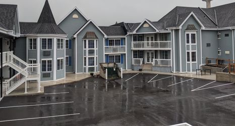 Lain-lain 2 Falls Lodge and Suites