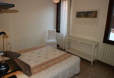 Others 2 Venezia - Calle De Le Vele