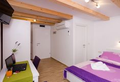 기타 3 Lavender Garden Apartments