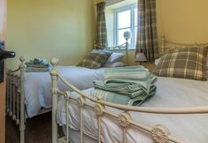 Others 3 700 Westport