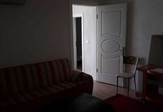 Others 4 Akhan Apart