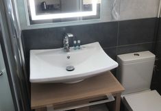 Others 5 Résidence Hoche