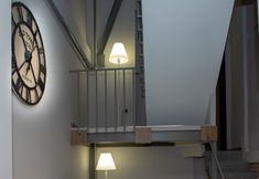 기타 2 Jurnal Hotel