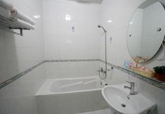 Others 6 Colorful House B&B