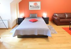 Others 3 Elegant Apartment Old Town III