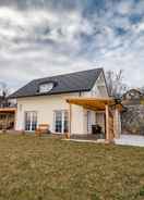 Imej utama Luxury Holiday Home Zupan