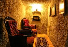 อื่นๆ 3 Patisca Cave House