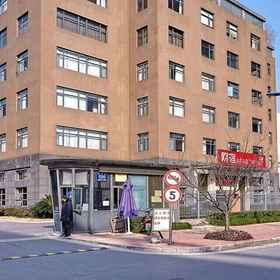 Primary image 1 Hangzhou Wangsu Hotel Letong, Hotel 7 Days Inn Hotel Hangzhou Xiaoshan Bus Station Branch