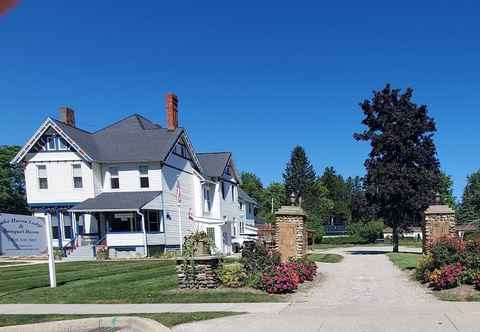 Others Lake Huron Lodge