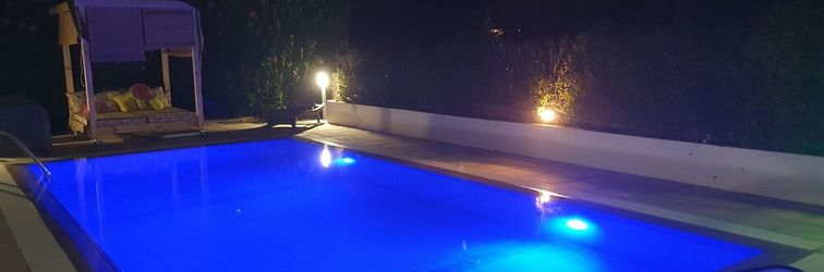 Others Inviting 3-bed Villa in Kayalar