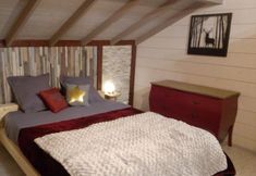 Others 6 Gite des roches