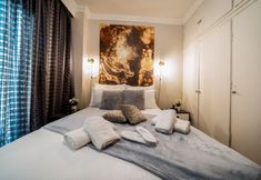 Others 4 Corona Deluxe Apt Must