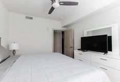 Others 4 StayOvr at Legacy West - Windrose