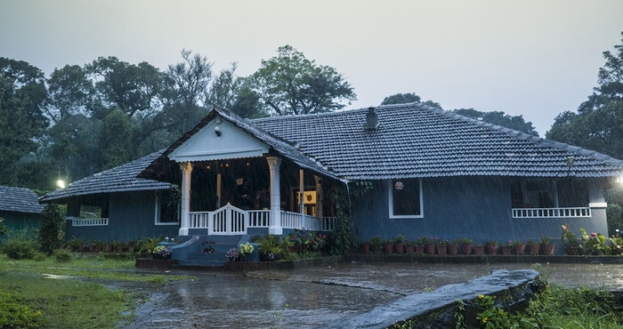 Others Bungalow 1934 - A Wandertrails Showcase