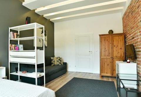 其他 K12 Apartments