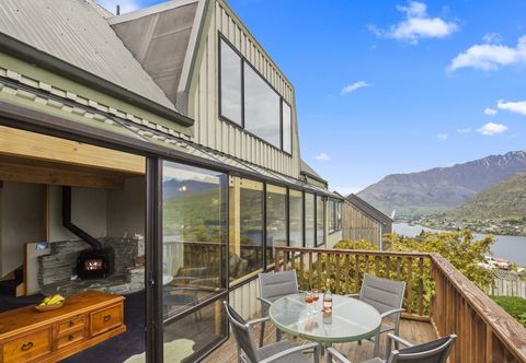 Others Golden Heights