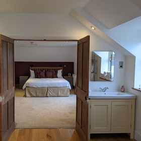 Primary image 1 Elderbrook House, Hotel North Newnton