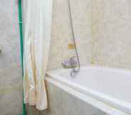 Others 5 2BR Galeri Ciumbuleuit Apartment with Private Bathtub